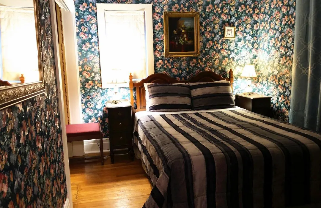 Acacia Bed & Breakfast-1